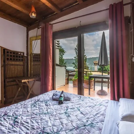 Dreamy Lakeside Castel Gandolfo
